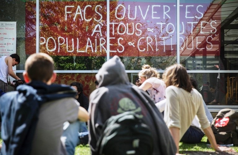 Les mobilisations continuent pour les étudiants sans facs