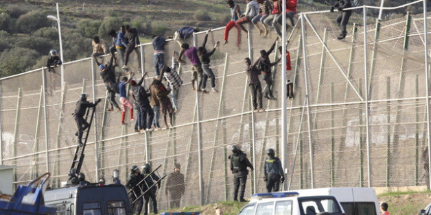 Nouvel assaut massif de migrants subsahariens à Sebta