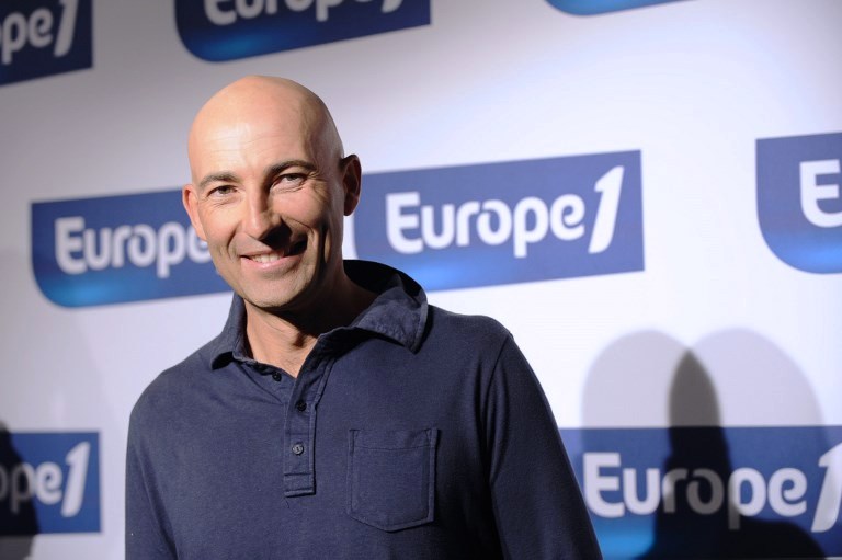 Le CSA indulgent avec Europe 1 après une chronique infecte sur l’affaire Théo