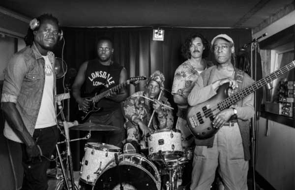 CCC Bantu Metal, punk à la sauce afro