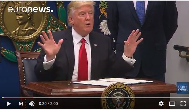  Trump serre la vis sur l&rsquo;immigration, suscite un tollé