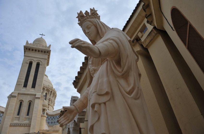 Les autorités ferment plusieurs églises
