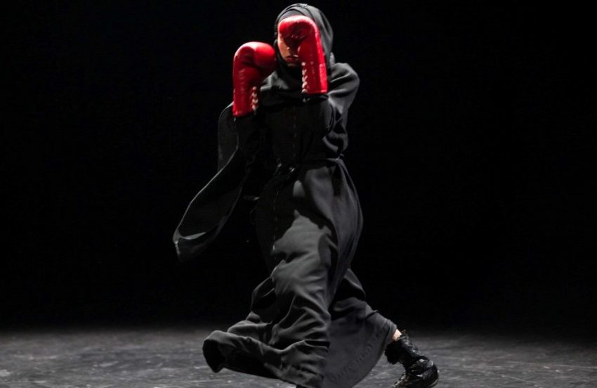  Réflexion sur le voile au théâtre