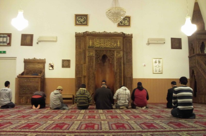 Attentat devant une mosquée de Brest, deux personnes blessées