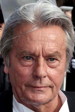 France. « Pays de race blanche » : Alain Delon défend Morano et réaffirme son amitié pour Jean-Marie Le Pen