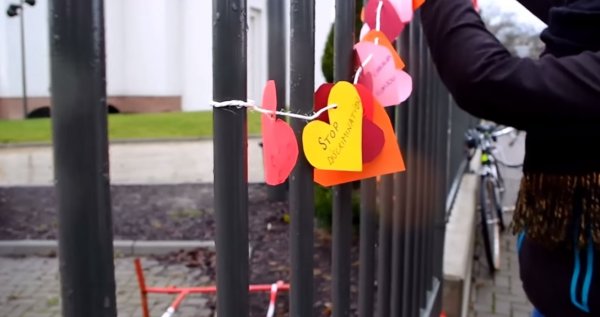 Saint-Etienne-du-Rouvray : les jeunes refusent que l’islam soit associé aux meurtriers