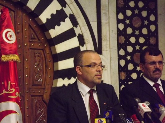  Tunisie. Interdiction de manifester Avenue Bourguiba levée, gouvernement en difficulté