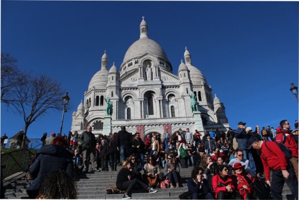 Attentats de Paris : tourisme en berne et croissance fragilisée