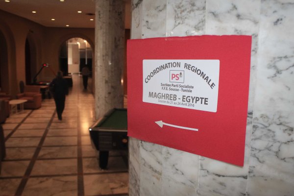 En Tunisie aussi, le PS tente de remobiliser ses troupes à un an des élections