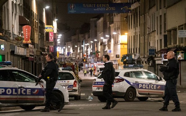 France. Opération du RAID à Saint-Denis : 1 terroriste présumé tué et 5 interpellations