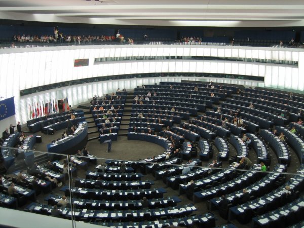 (Vidéo) Migration : les députés européens dénoncent le projet d’accord avec la Turquie