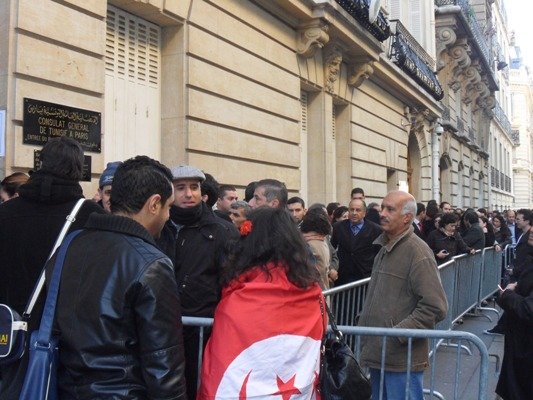 Tunisie – Élections : Mobilisation fleuve au Consulat Général de Paris