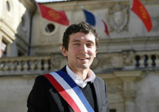  Beaucaire: le maire FN débaptise une rue nommée en honneur du cessez-le-feu de la guerre d’Algérie