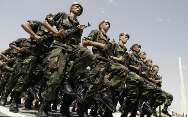 L’armée algérienne en alerte maximale