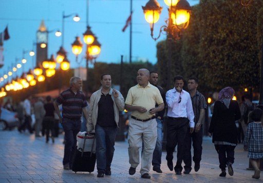  Tunisie. 1 Tunisien sur 2 ne se reconnaît dans aucun parti politique