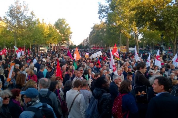 Soutien aux réfugiés : d’un rassemblement unitaire à une joyeuse cacophonie