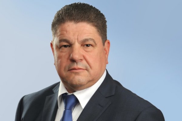Nouvelle constitution : « Nous ne nous laisserons pas déchoir de notre citoyenneté algérienne en restant les bras croisés », Akli Mellouli, président de l’espace Franco-Algérien