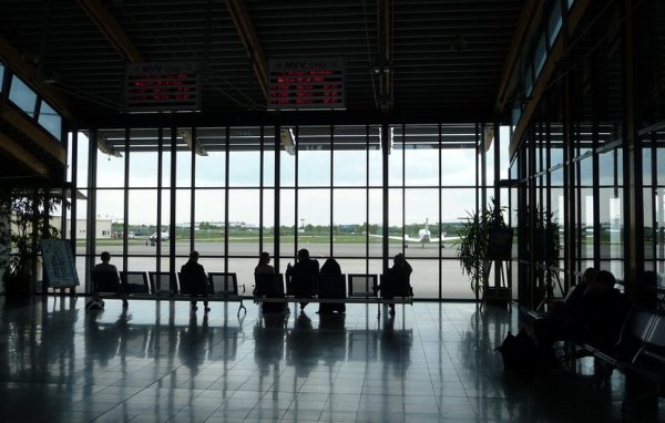 Le jeune Comorien enfermé à Roissy a été confié à sa famille et pourra rester en France