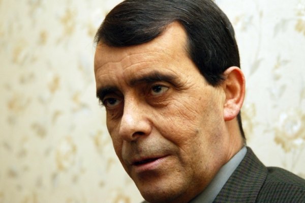 Le pied de nez du général Benhadid à Gaid Salah
