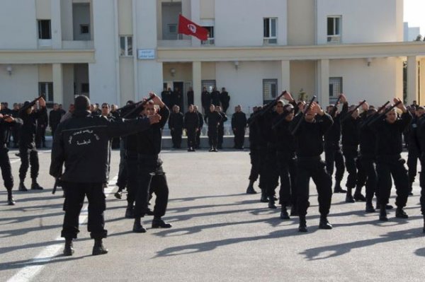  Tunisie. Urgent : Fusillade à la caserne de Bouchoucha, au moins 3 morts et plusieurs blessés