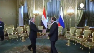  Al-Sissi reçu au Kremlin, signe que l&rsquo;Egypte diversifie ses alliances
