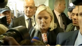  La relaxe requise pour Marine Le Pen dans l&rsquo;affaire des prières musulmanes dans la rue