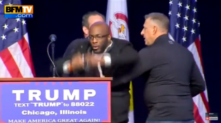  Violences après l&rsquo;annulation d&rsquo;un meeting de Donald Trump à Chicago