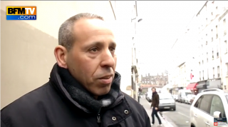  Arrestation de Salah Abdeslam: réactions à Paris sur les lieux des attentats