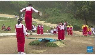  Corée du Nord : è Pyongyang Compétition de sport traditionnels