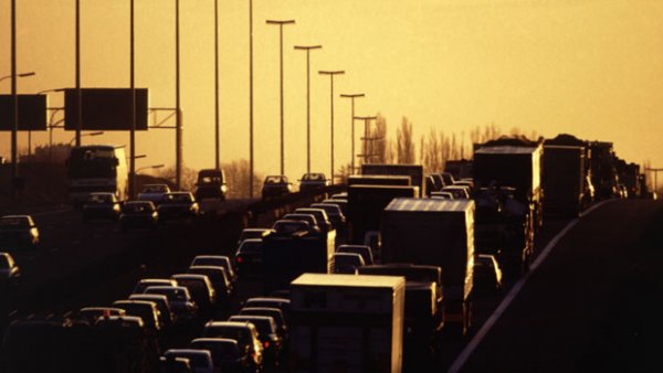 Panique des usagers de la route suite à l’annonce d’une grève des transporteurs de carburants