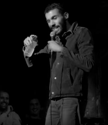 « Nique sa grand-mère » de Mustapha El Atrassi