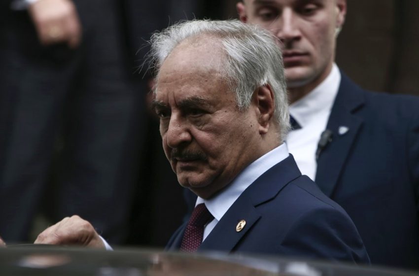 Le général Khalifa Haftar sur la pente raide en Libye