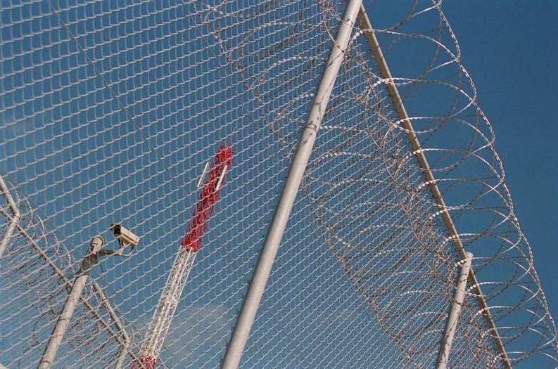  Covid-19 : inquiétude pour les migrants tunisiens détenus en Espagne