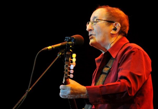 La légende de la chanson kabyle, Idir est décédé