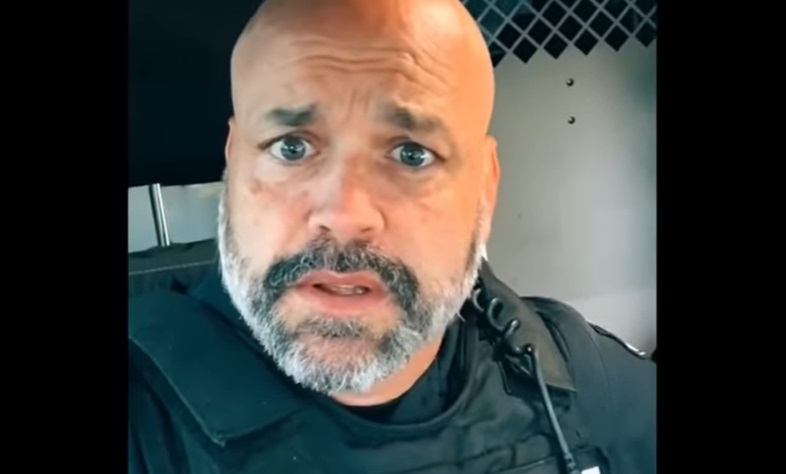 George Floyd : Des policiers se désolidarisent de leurs collègues