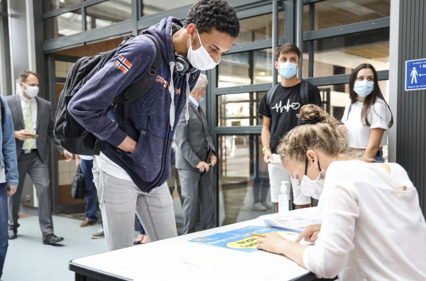 Rentrée scolaire : vers un protocole sanitaire renforcé ?