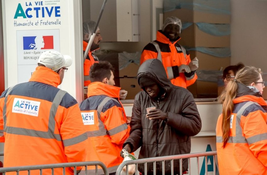 Calais : interdiction des distributions alimentaires confirmée