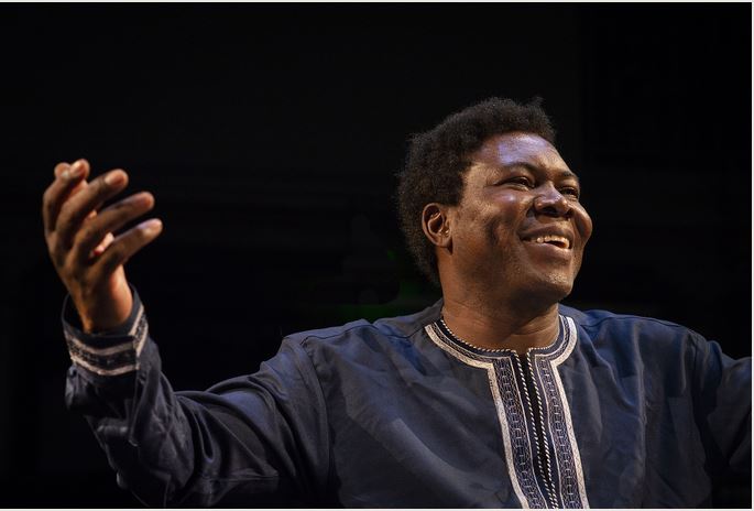 Semaine d’Avignon avec la pièce Traces, Discours aux Nations Africaines