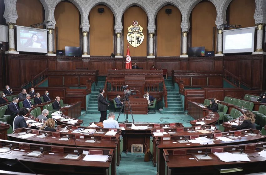 Tunisie. Il faudra dorénavant être en règle avec le fisc pour payer sa vignette