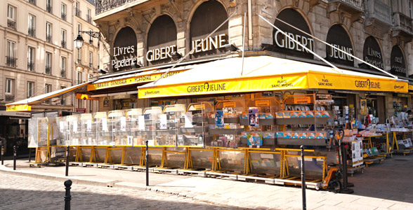 La triste fermeture des Gibert Jeune Place Saint-Michel