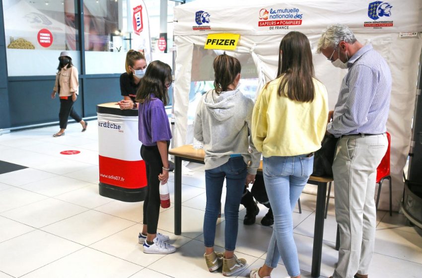 Des sorties scolaires dans des centres de vaccination