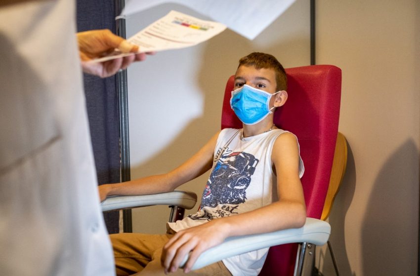 Le pass sanitaire devient obligatoire pour les ados de plus de 12 ans
