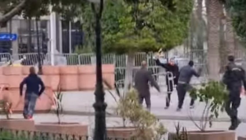 Tunis : Un extrémiste tente d’attaquer des policiers à l’arme blanche