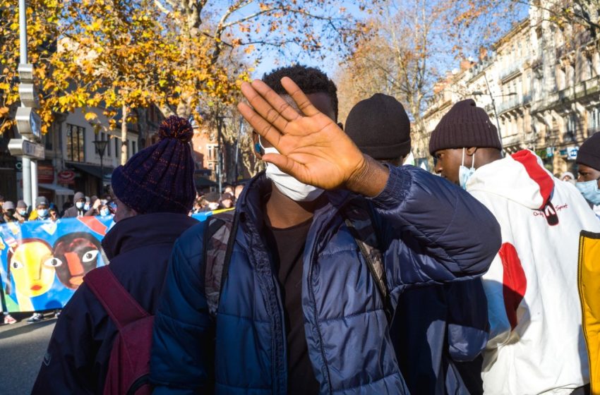 Mineurs isolés étrangers : un rapport dresse un bilan après un an de « loi Taquet »