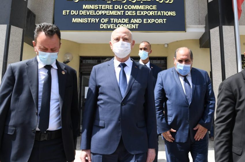 Pénuries alimentaires : Saïed promet une guerre contre les spéculateurs