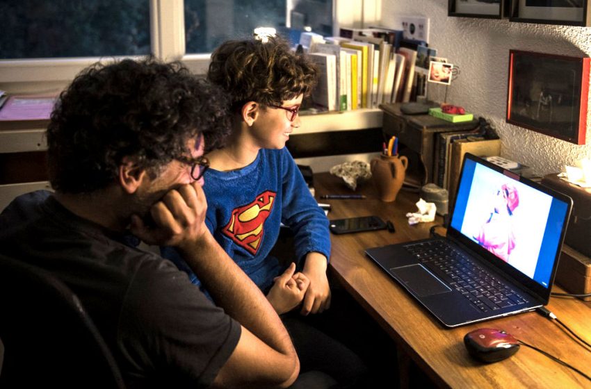 Crise du Covid : les Français, plus proches de leurs familles