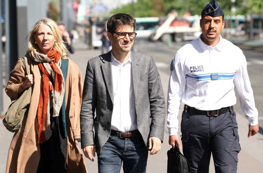 Rodéos urbains : « Je voudrais avoir la possibilité de choisir des sanctions qui pourraient aller jusqu’au report du mariage », Mathieu Hanotin, maire de Saint-Denis.