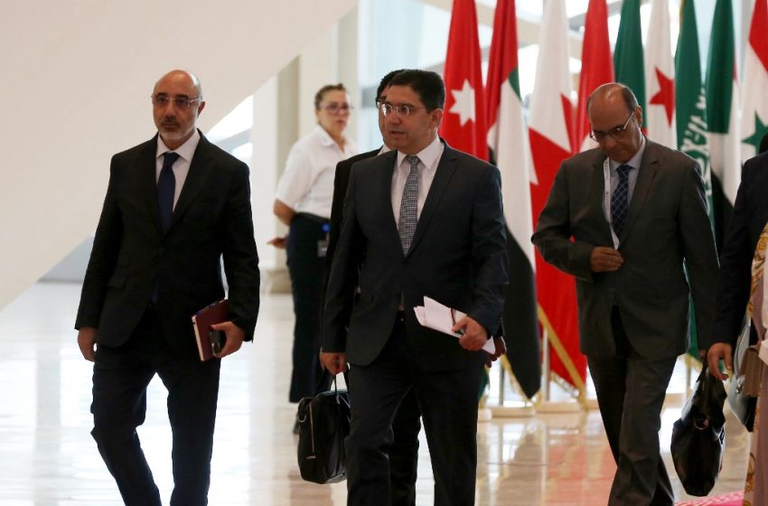  Le régime algérien isolé au Sommet arabe à Alger