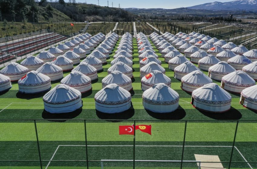 Séisme : ONG mobilisées, recherches restreintes en Turquie