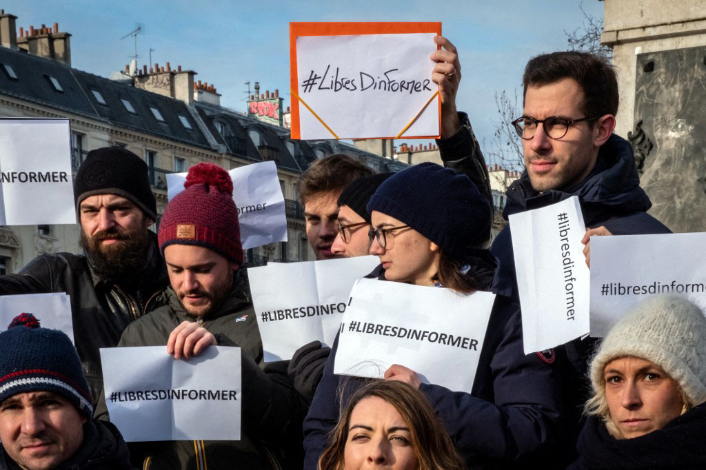 Procès d'un policier accusé d'avoir blessé un journaliste lors d'une manifestation